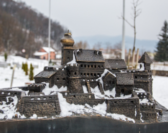 Хустська міська територіальна громада: Рішення про встановлення тарифу на послуги з управління побутовими відходами