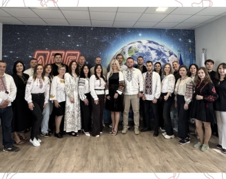 Команда ТОВ «АВЕ УЖГОРОД» щиро вітає вас з Днем Вишиванки!💙💛 Команда ТОВ «АВЕ УЖГОРОД» щиро вітає вас з Днем Вишиванки!💙💛